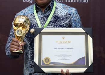 Kab Maluku Tenggara Raih Penghargaan UHC Awards Tahun 2024