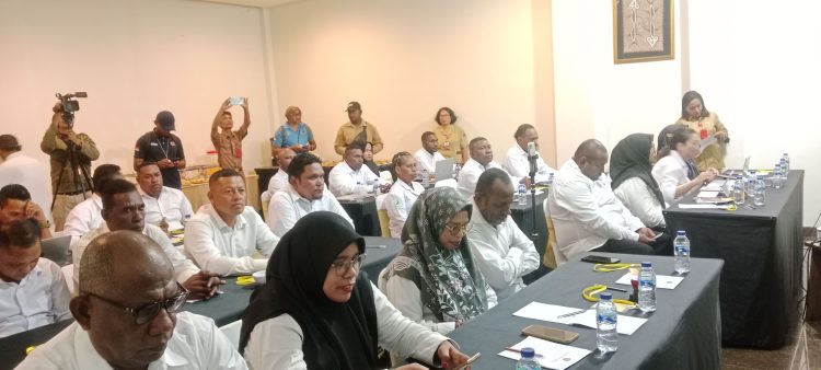 Dinkes Kaimana Gelar Pelatihan Manajemen Puskesmas untuk Tingkatkan Layanan Kesehatan