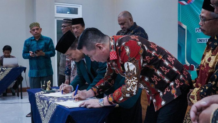 MoU UINSIQ dan Pemda Kaimana: Bupati Freddy Thie Komitmen “Satu Rumah Satu Sarjana”