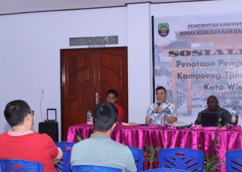 Bupati Freddy Thie Ajak Warga Kampung Trikora untuk Kembangkan Kampoeng Tjina Jadi Destinasi Wisata