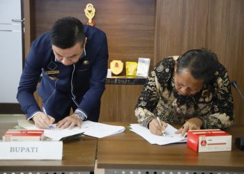 Bupati Kaimana Tandatangani Perjanjian Kerja Sama dengan Universitas Pendidikan Muhammadiyah Sorong