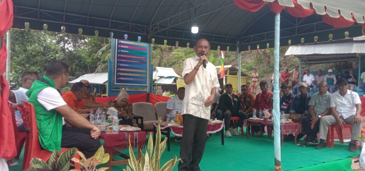 Cawabup Yani Rahawarin Soroti Kontribusi PDAM Malra dalam Kampanye Akbar di Desa Evu