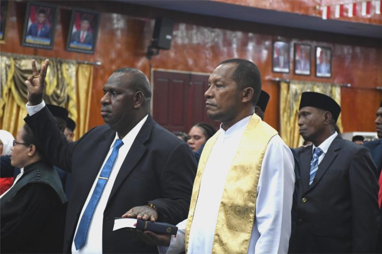 4 Periode, Silvester Siforo Jadi Pimpinan DPRD Terlama Di Asmat