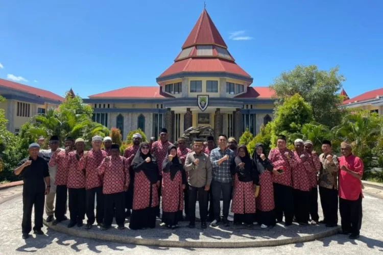 Pemkab Kaimana Fasilitasi 17 Warga Umrah Gratis ke Tanah Suci