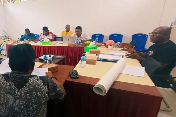 Pemerintah Kabupaten Kaimana Verifikasi Dokumen untuk Pengakuan Masyarakat Hukum Adat A’ara