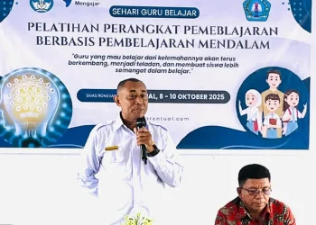 Kepala Cabang Dinas Pendidikan Tual, Abraham Rahawarin, Membawa Perubahan dalam 2 Bulan