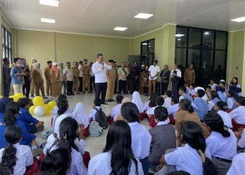 Resmikan Perpustakaan Kota Tual, Gubernur Maluku: “Saya Bisa Seperti Ini Karena Rajin Membaca”