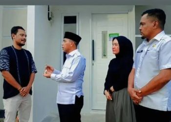 Wujudkan Rumah Impian, Wawali Tual Serahkan Kunci KPR FLPP Griya Maryadat untuk ASN dan MBR
