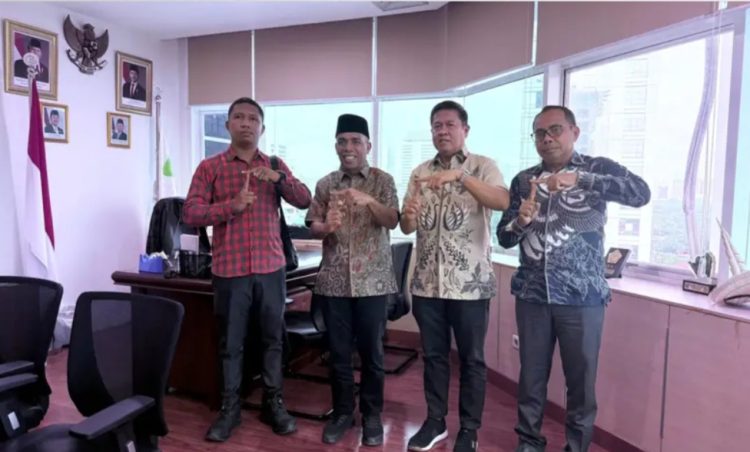 Wujudkan Sentra Garam Nasional, Pemkot Tual Lobi KKP Perkuat Industri dan Kesejahteraan Nelayan